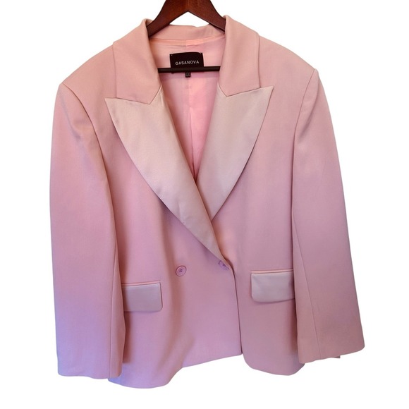 Jackets & Blazers - Gasanova‎ Women's Pink Oversized Tuxedo Blazer Size 2